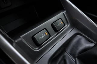 Suzuki Vitara 1.4 Boosterjet Smart Hybrid Style 110pk | Navigatie | Climate Control | Stoelverwarming | Cruise Control Adaptief | Luxe Bekleding | Camera | Dodehoekdetectie / 24