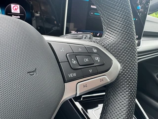 Volkswagen Golf 1.5 eHybrid GTE / 5JR Garantie / Pano / Trekhaak / Matrix / Keyless / 360 / HUD / Travel / 23