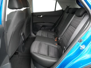 Kia Stonic 1.0 T-GDi MHEV DynamicPlusLine  - Apple Carplay/Android Auto - Cruise Control - Climate Control - Navigatie - Stuur/Stoel Verwarming - 7 Jaar of 150.000km Fabrieksgarantie / 35