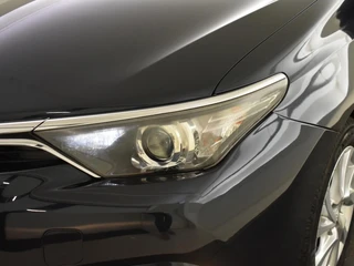 Toyota Auris Touring Sports 1.8 Hybrid Active Bluetooth | Camera | Cruise | / 11