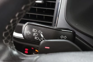 SEAT Ateca 1.5 TSI Style Business Intense Automaat Trekhaak Stoelverwarming Virtual Dodehoek / 34
