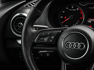 Audi A3 Sportback 30 TFSI Sport S Line Edition | Automaat | 3x S-Line | LED | Navigatie | Cruise Control | 18" / 18