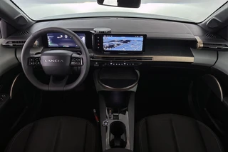 Lancia Ypsilon 1.2 Turbo Hybrid 110pk Automaat Apple CarPlay Cruise Control / 8