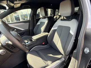 Opel Astra Sports Tourer 1.2 Turbo Hybrid Business Edition  | AGR | Trekhaak | LED | Apple/Android | Adapt. Cruise | Stoel- en stuurverwarming / 19