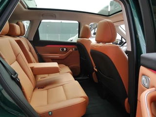 Leapmotor C10 Design REEV 28.4 kWh | Trekhaak | Full options | Stuurverwarming | Stoelverwarming en koeling | Elektrisch verstelbare voorstoelen | Navigatie | Keyless entry & start | 20 inch lichtmetalen velgen | Led verlichting / 15