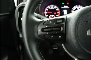 Kia Picanto 1.0 DPi DynamicLine  Navigatie - Achteruitrijcamera - Airco - Elektrische ramen - Bluetooth - Virena zekerheidspakket € 895,- / 25