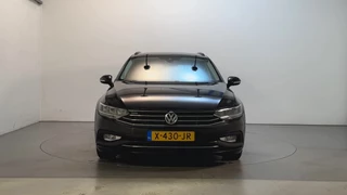 Volkswagen Passat Variant 1.5 TSI 150pk DSG Comfort Business Navigatie Parkeersensoren App-Connect / 16