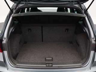 SEAT Arona 1.0 TSi 115 Pk Fr Business Intense | Carplay | Cruise Control | Climate Control | Camera | Parkeersensoren | 17 Inch / 18