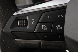 Seat ARONA 1.0 TSI Xperience Connect DSG Carplay Stoelverwarming / 27