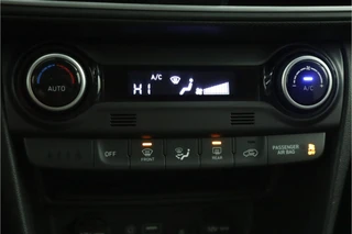 Hyundai Kona 1.0T Premium  - Elektrische Stoelen - Trekhaak - Stoelverwarming - Achteruitrijcamera - Climate Control - Apple Carplay/Android Auto - Virena Zekerheidspakket t.w.v. €895,- / 28