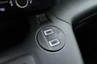 Citroen ë-Berlingo Feel L1 50 kWh | Geen kilometers | Apple Carplay/Android Auto | Parkeersensoren | DAB Radio | Cruise control | Veel ruimte | Metaallak | Armsteun / 27