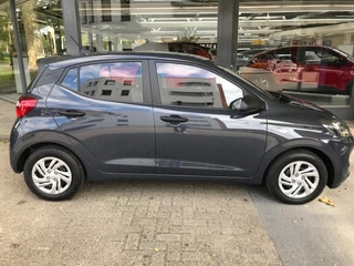 Hyundai i10 1.0 Comfort / 4