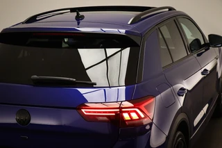 Volkswagen T-Roc 2.0 TSI 4Motion R | PANORAMADAK | BEATS | AKRAPOVIC UITLAAT | CAMERA | TREKHAAK / 26