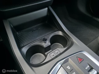 BMW 1 Series 123 xDrive Pano / 360' camera / Navi / 23
