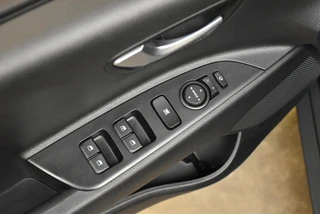 Kia Stonic 1.0 T-GDi 100pk DynamicPlusLine / 15