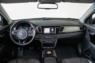 Kia e-Niro ExecutiveLine 64 kWh 204PK 100% SOH Leder | JBL Sound | Warmtepomp | Stoelkoeling / 13