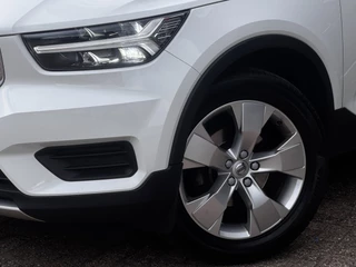 Volvo XC40 1.5 T3 Momentum Pro | NL-Auto | Elek. Achterklep | Parkeersensoren | Navigatie / 6