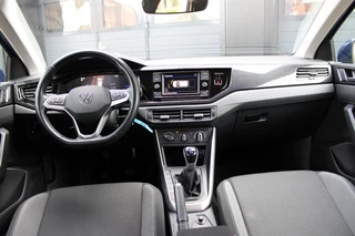 Volkswagen Polo 1.0 TSI LIFE **NL-Auto** Parkeersensoren v.a. / apple carplay / android / 5