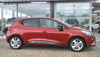 RENAULT Clio Energy dCi 90pk ECO2 S&amp;S Limited / 4