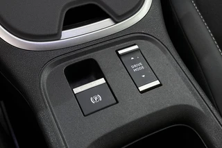 Jeep Avenger 1.2 e-Hybrid Altitude Keyless JBL Camera Elektrische Achterklep / 36
