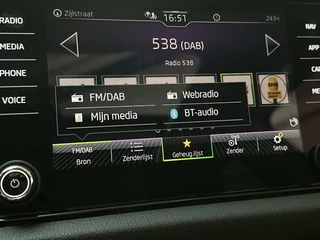 Skoda Kodiaq 1.5 TSI 150pk DSG Business Edition Panoramadak Camera Trekhaak Stoelverwarming / 20
