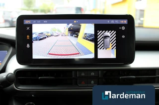 Jeep Avenger 1.2 e-Hybrid Carplay Camera / 17