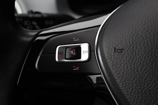 Volkswagen UP! 1.0 Camera Stoelverwarming PDC Cruise-control / 22
