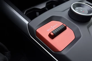 Jeep Compass First Edition 74 kWh | DEMO | Lederen bekleding | Massagestoelen | | Panoramisch Schuifdak | Stoelventilatie en verwarming | Keyless | Climate control | Draadloze telefoonlader / 41