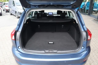 Ford Focus Wagon BUSINESS APPLE/ANDROID PARK-SENSOREN WINTERPACK CLIMA LED ALL-SEASON KEYLESS / 6