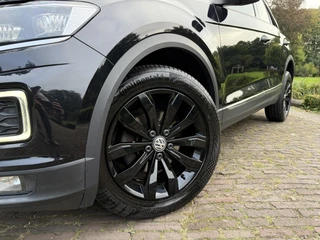 Volkswagen T-Roc 1.5 TSI Sport Business R | Pano | Camera | Keyless | / 2