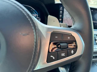 BMW X5 XDRIVE45E M-Sport Bowers & Wilkins Pano Softclose Laser Trekhaak Mooi vol uitgevoerd! / 70