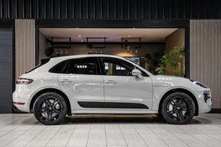 Porsche Macan 2.9 Turbo|Krijtgrijs|Pano|Leder|Chrono|Luchtv. / 18