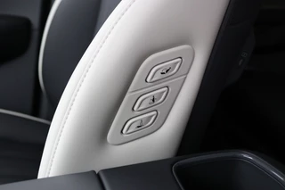 Kia EV9 GT-Line AWD 99.8 kWh - Prijs incl. inruilpremie - 7 zits - Panoramadak - 360 graden camera - Head-Up Display - Meridian Audio - Fabrieksgarantie tot 02-2033 / 65