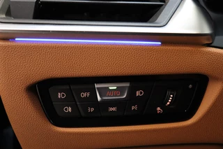 BMW 3 Serie Touring 320i High Executive M Sport Pakket Automaat  / Live Cockpit Professional / Cruise Control / Stoelverwarming / Active Guard Plus / Hifi / LED / Climate Control / Leder / 19 Inch / DAB / 25