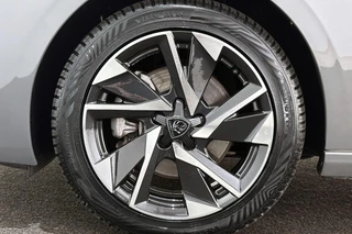 Peugeot 308 SW 1.2 Hybrid 145 e-DCS6 Allure / 21