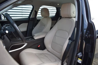 Jaguar F-PACE 2.0T AWD PRESTIGE LEDER + STOEL VERW. / P.CAM / ALL SEASON / 14