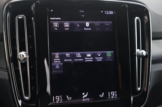 Volvo XC40 T5 Recharge Plus Dark | Stoelverwarming | Trekhaak | Parkeercamera | Leder | H/K | Pilot Assist | BLIS | Keyless / 30