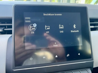 Renault Clio 1.0 TCe 90 Evolution  | Lichtmetaal | Parkeersensoren | Dodehoek | Navigatie | Airco | Cruise Control | Chrome Pakket | Elektrische Ramen | Getint Glas | NL Auto | BTW Auto | Apple CarPlay/Android Auto / 43