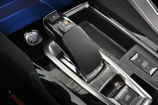 Peugeot 3008 1.6 HYbrid4 300 Blue Lease GT Pano Trekhaak FOCAL Stoelverwarming / 33