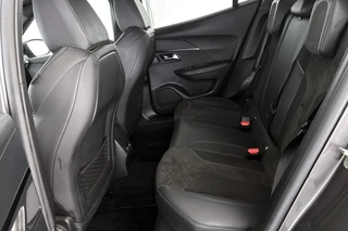 Peugeot 2008 1.2 PureTech GT Pack Stoelverwarming Keyless Achteruitrijcamera / 9