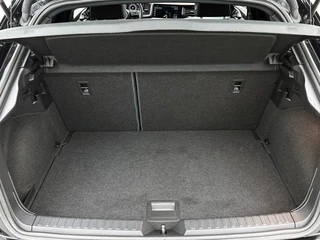 Audi A1 Sportback 35 TFSI Pro Line S | Camera | Stoelverwarming | Navigatie | Cruise Control / 35