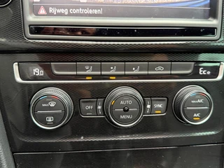 Volkswagen Golf 1.4 TSI GTE Connected Series|PANO|LEER|SFEER|ABC!|STOELV / 30