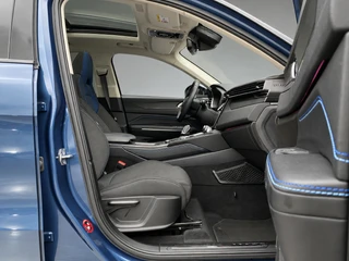 Lynk & Co 01 1.5 PHEV 262 pk  | 1e eigenaar | panoramadak | navigatie | 360 camera | stoelverwarming | NL auto / 19