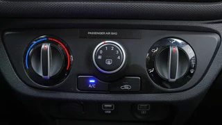 Hyundai i10 1.0 Comfort 5-zits All Seasons | Carplay | / 30