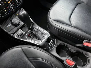 Jeep Compass 4xe 240 Plug-in Hybrid Electric S | Automaat | Cruise control | Navigatie | Camera | Leder / 17