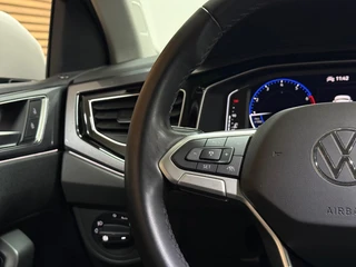Volkswagen POLO 1.0 TSI Style Black Edition Business | Matrix LED | IQ.Light |CarPlay | Stoelverwarming | ACC | Camera | Trekhaak / 26