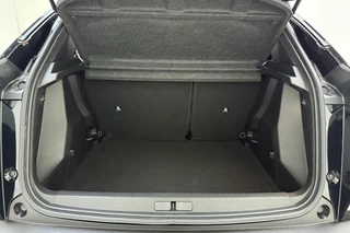 Peugeot 2008 1.2 Hybrid 145 Allure | Climate & Cruise Control | Parkeersensoren voor + achter | AppleCarplay/Android Auto | / 4