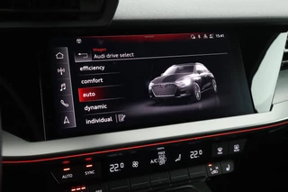 Audi A3 Sportback 45 TFSIe 245pk S edition Competition Camera Keyless HUD Stoelverwarming Adaptive Cruise Navigatie S-Line / 31