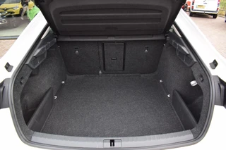 Skoda Octavia 1.0 TSI Business Edition | Apple CarPlay | Sportstoelen | Climate | Cruise / 8