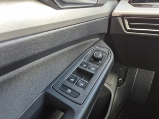 Volkswagen Golf 1.5 ETSI LIFE Business, Trekhaak, Stuur/stoel verwarming, Carplay, ACC, ALL IN prijs! / 18
